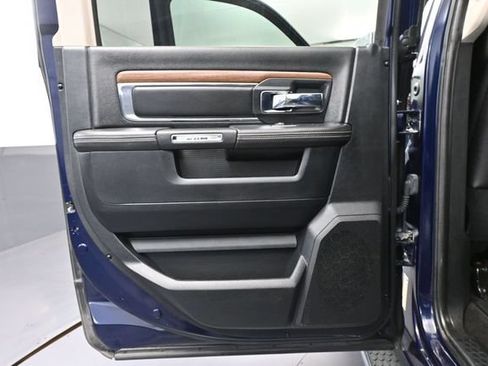 Used 2016 RAM 1500 Laramie w/ Convenience Group AWD/4WD image 34