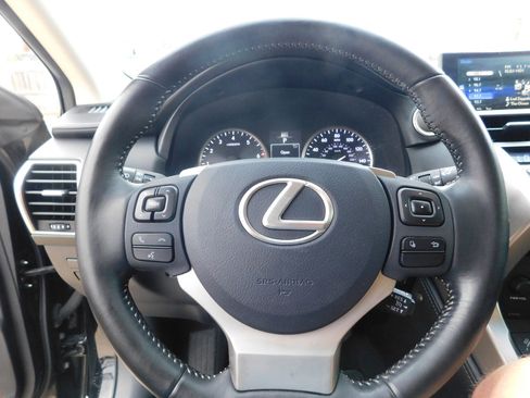 Used 2016 Lexus NX 200t FWD image 10