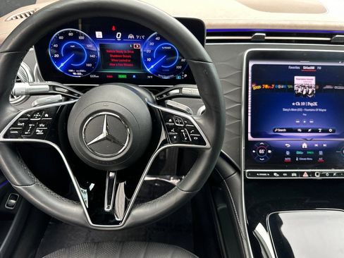 Used 2023 Mercedes-Benz EQS 450+ 4MATIC Sedan image 29