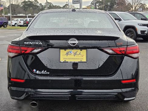 Used 2025 Nissan Sentra SR w/ SR Premium Package image 4