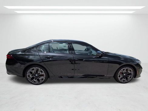 New 2027 BMW 530i RWD image 3