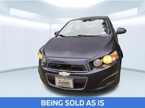 Used 2015 Chevrolet Sonic LT FWD image 4