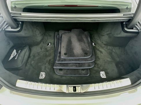 Used 2026 Bentley Flying Spur V8 AWD/4WD image 28