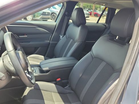 Used 2025 MAZDA CX-50 AWD 2.5 S w/ Premium Package image 22