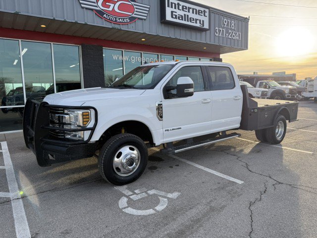 Used 2019 Ford F350 Lariat w/ Lariat Value Package AWD/4WD image 1