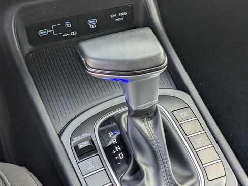 Certified 2025 Hyundai Kona SEL image 25