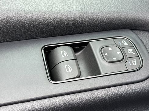 New 2025 Mercedes-Benz Sprinter 2500 image 13