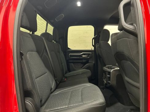 Used 2025 RAM 1500 Big Horn AWD/4WD image 9