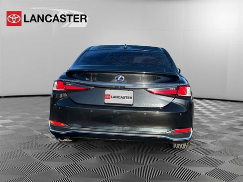 Used 2020 Lexus ES 300h w/ Premium Package image 6