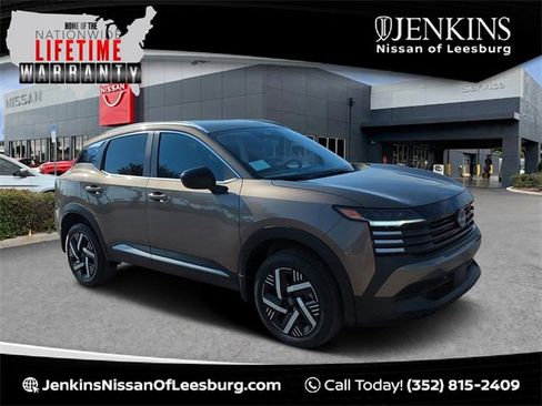 New 2026 Nissan Kicks SV w/ Charging Package image 1