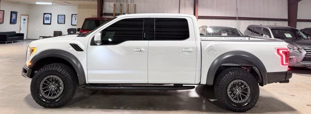 Used 2020 Ford F150 Raptor w/ Equipment Group 802A Luxury AWD/4WD image 8