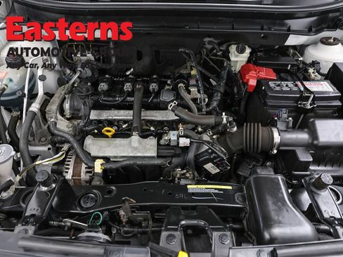 Used 2022 Nissan Kicks S FWD image 7