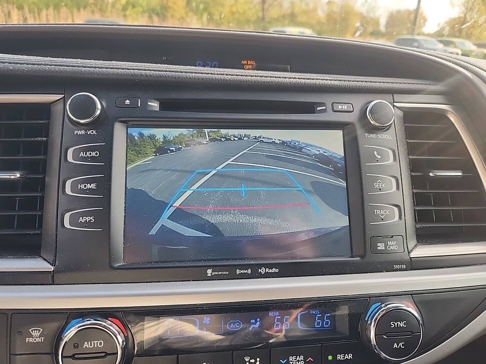 Used 2016 Toyota Highlander XLE AWD/4WD image 10