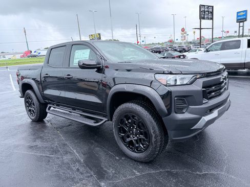 New 2026 Chevrolet Colorado Trail Boss AWD/4WD image 2