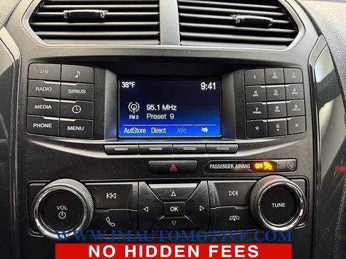 Used 2019 Ford Explorer XLT w/ Class III Trailer Tow Package image 25