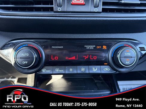 Used 2022 Kia Forte GT image 29