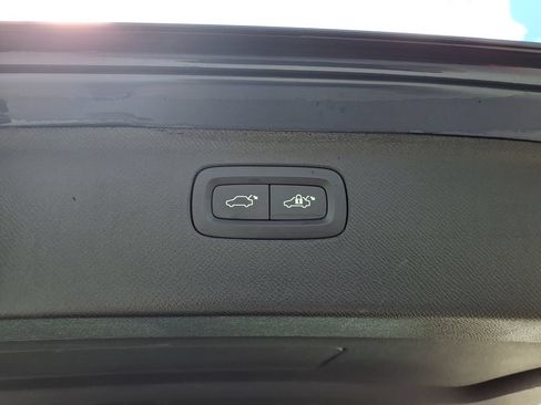 Certified 2023 Volvo XC90 B6 Plus w/ Protection Package AWD/4WD image 13