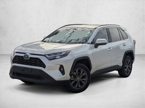 Used 2024 Toyota RAV4 XLE Premium image 1