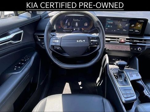 Certified 2026 Kia Sportage EX FWD image 5