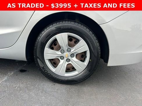 Used 2017 Chevrolet Cruze LS image 10