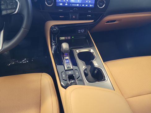 Used 2024 Lexus NX 250 FWD image 20