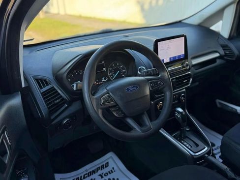 Used 2021 Ford EcoSport SE w/ SE Convenience Package image 9