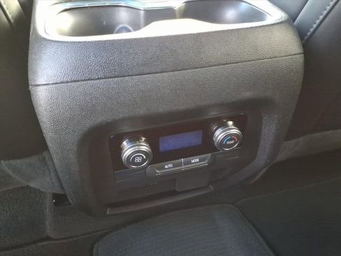 Used 2024 GMC Acadia Elevation image 11