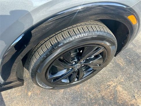 Used 2024 Buick Encore GX Sport Touring image 18