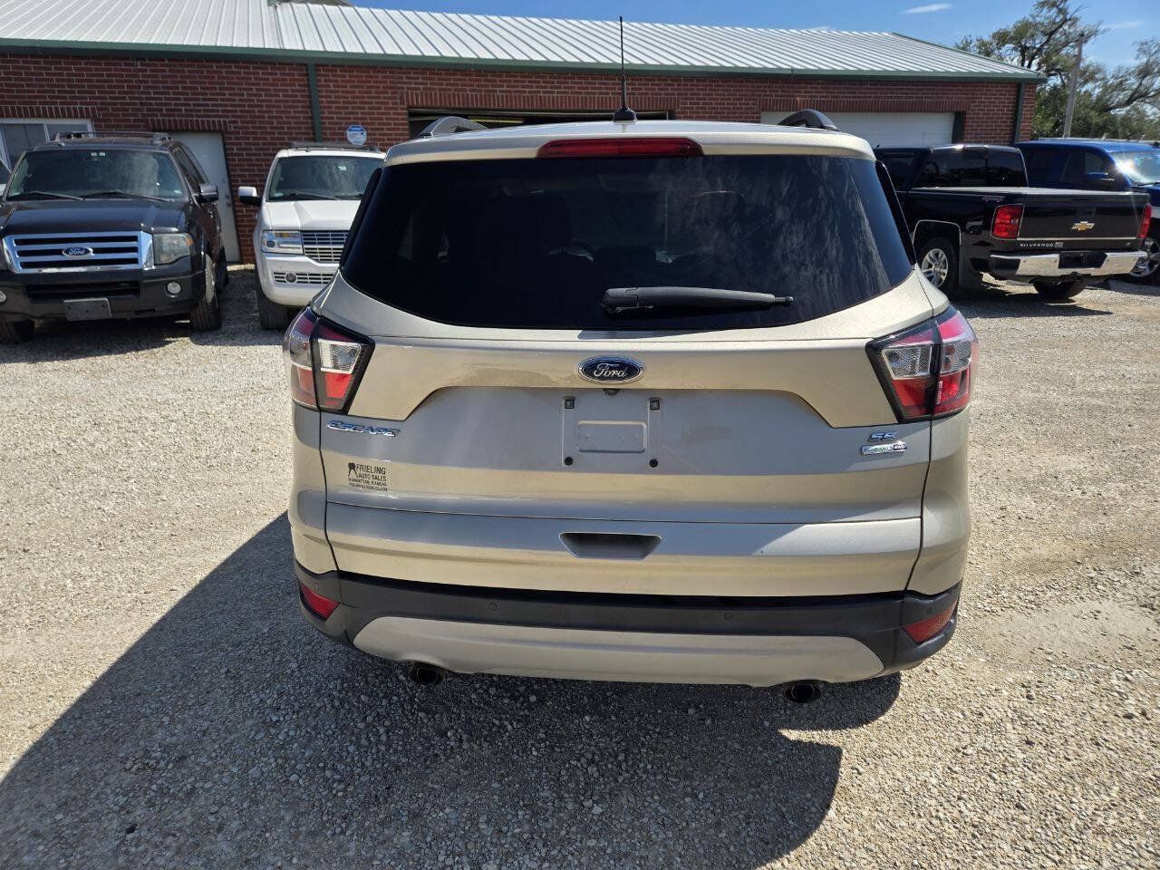 Used 2017 Ford Escape SE w/ Equipment Group 201A AWD/4WD image 13