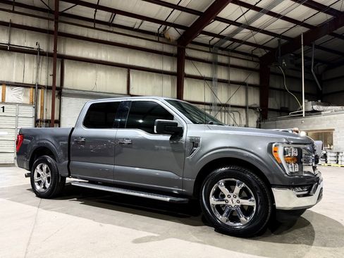 Used 2021 Ford F150 XLT w/ Equipment Group 302A High RWD image 3
