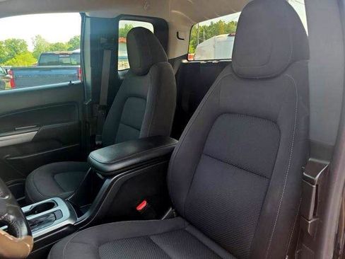 Used 2022 Chevrolet Colorado LT w/ Fleet Safety Package image 12