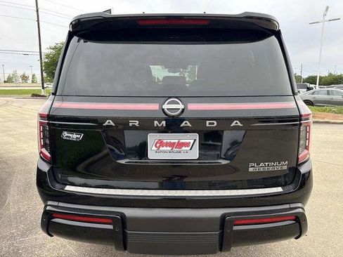 Used 2025 Nissan Armada Platinum Reserve w/ Convenience Package RWD image 6