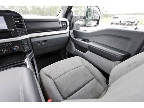 Used 2025 Ford F250 XLT w/ FX4 Off-Road Package image 12