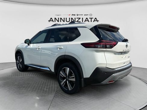 Used 2021 Nissan Rogue SL AWD/4WD image 3