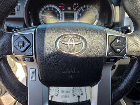 Used 2016 Toyota 4Runner SR5 Premium AWD/4WD image 39