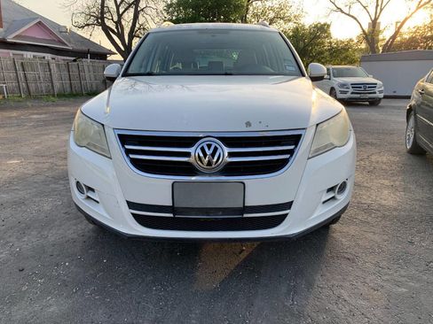Used 2009 Volkswagen Tiguan SE image 9