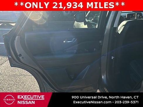 Certified 2024 Nissan Pathfinder SL w/ Cargo Package image 22