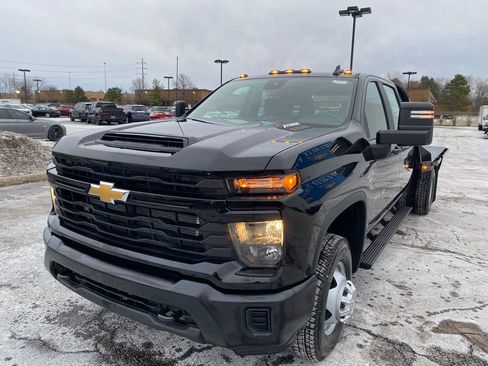 New 2025 Chevrolet Silverado 3500 W/T image 3