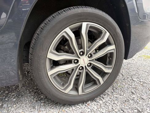 Used 2019 GMC Terrain Denali w/ Advanced Safety Package FWD image 6