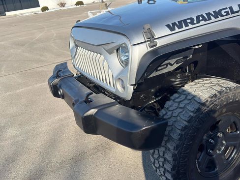 Used 2015 Jeep Wrangler Sport w/ Connectivity Group image 11