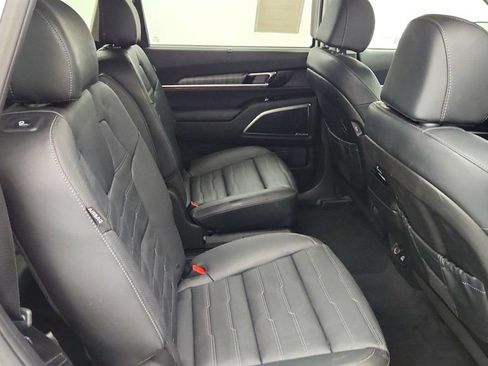 Used 2024 Kia Telluride SX Prestige AWD/4WD image 23