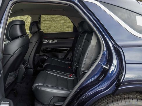 New 2026 Genesis GV70 2.5T image 9