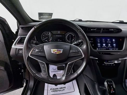 Used 2024 Cadillac XT5 Luxury AWD/4WD image 11