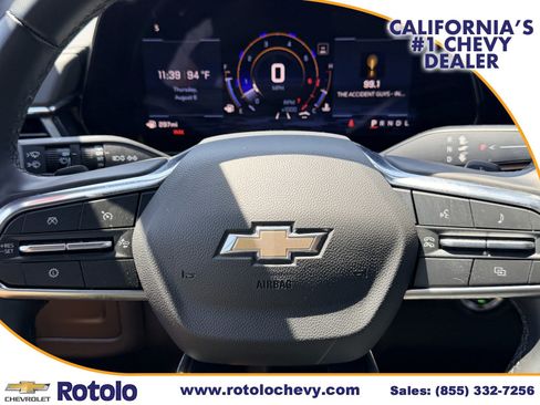 Used 2025 Chevrolet Suburban LT RWD image 25