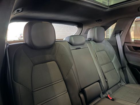 Certified 2025 Porsche Cayenne GTS AWD/4WD image 15