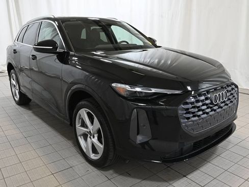Used 2025 Audi Q5 Premium Plus w/ Premium Plus AWD/4WD image 16