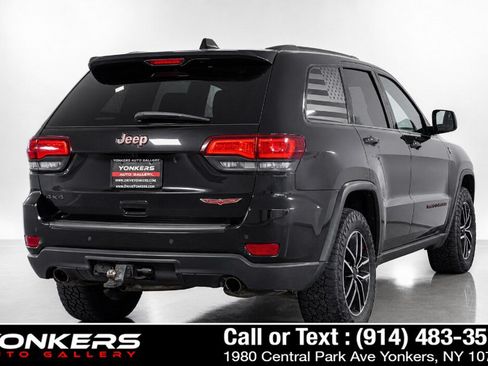 Used 2019 Jeep Grand Cherokee Trailhawk w/ Trailhawk Luxury Group AWD/4WD image 7