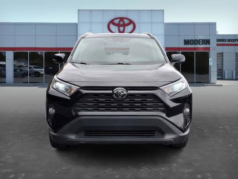 Certified 2020 Toyota RAV4 XLE image 8