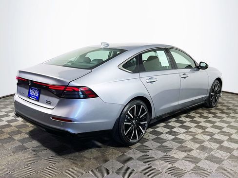 Used 2023 Honda Accord Touring image 7