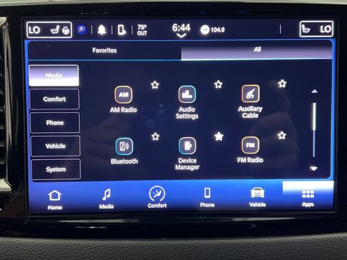 Used 2023 Chrysler Pacifica Touring-L FWD image 70